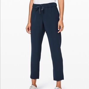 Lululemon NEW on the fly pant 7/8 woven